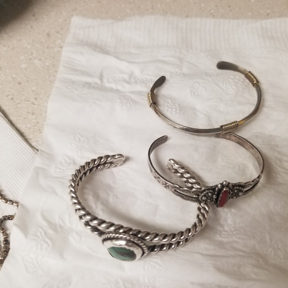 Braclets - Picture 3 of 3